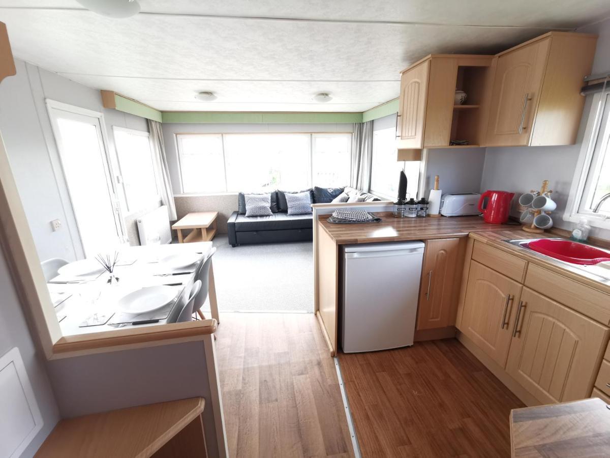 Hotel No99 Static Caravan Widemouth Fields 3 Mins From Beach Poundstock Exterior foto