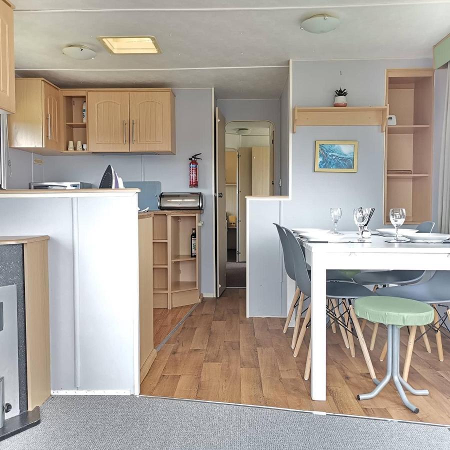 Hotel No99 Static Caravan Widemouth Fields 3 Mins From Beach Poundstock Exterior foto
