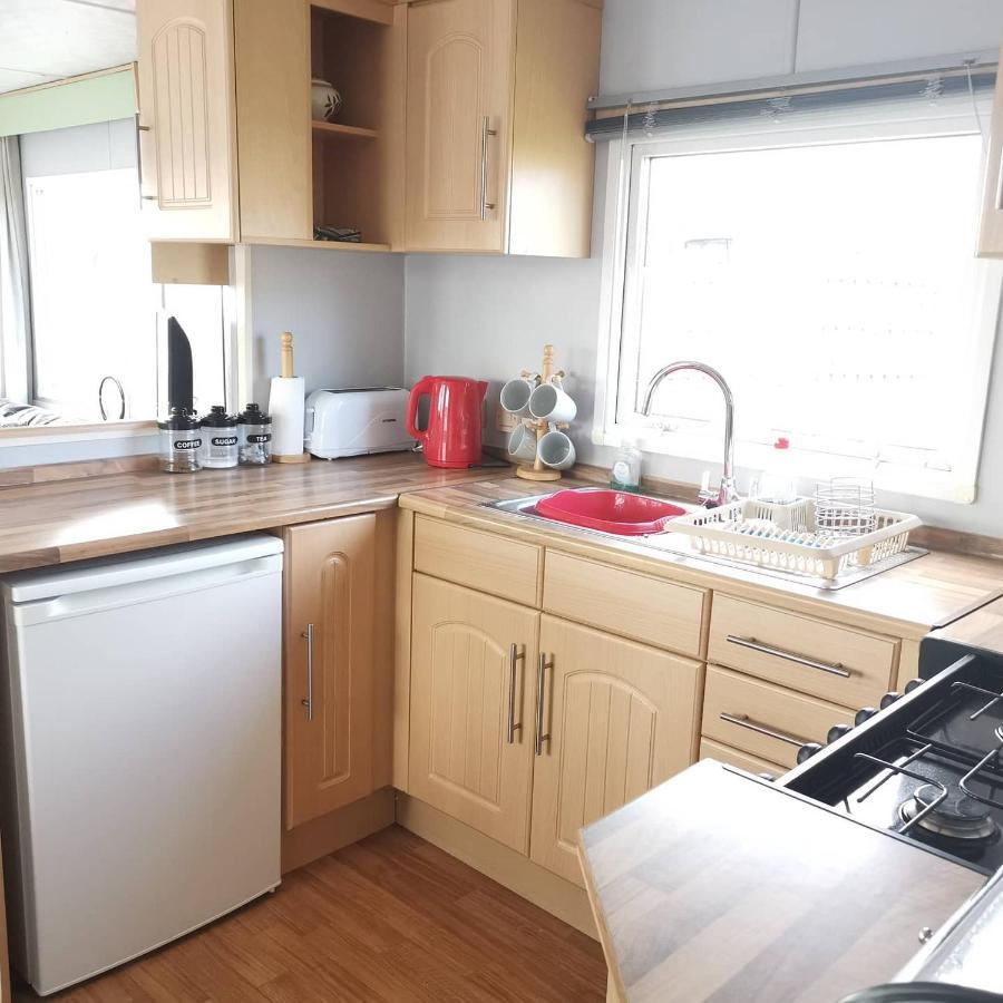 Hotel No99 Static Caravan Widemouth Fields 3 Mins From Beach Poundstock Exterior foto